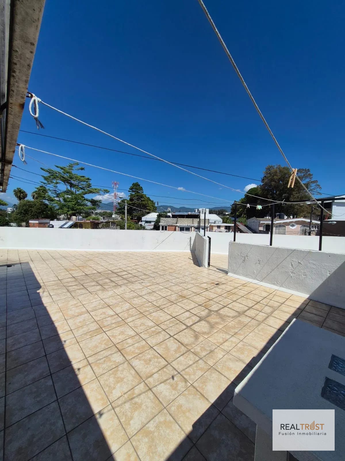 GRAN OPORTUNIDAD DE INVERSIÓN EN CIUDAD DE PLATA, ZONA 7 — Casa en Venta en Zona 7, Guatemala, Ciudad — foto 5 de 12