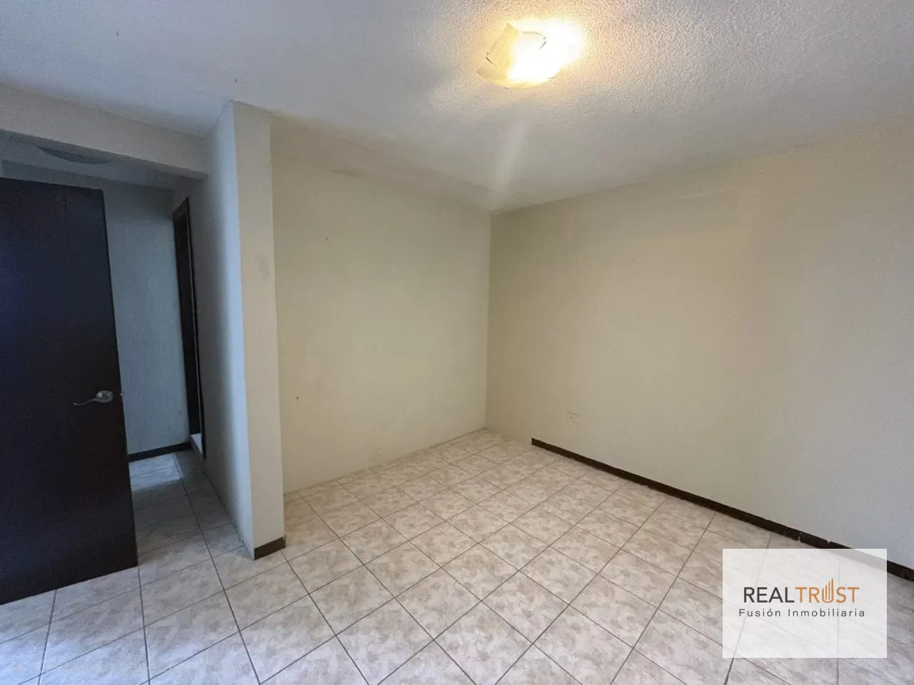 GRAN OPORTUNIDAD DE INVERSIÓN EN CIUDAD DE PLATA, ZONA 7 — Casa en Venta en Zona 7, Guatemala, Ciudad — foto 11 de 12