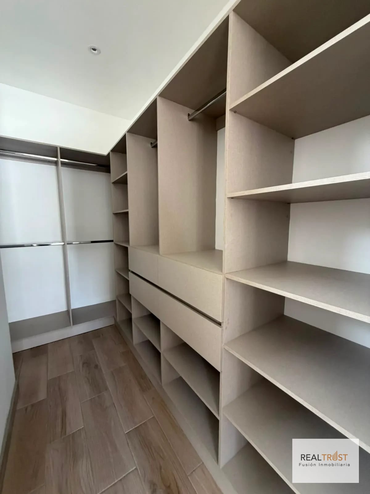 Casa en Venta KM 17.5 CES Arrazola 1 — Casa en Venta en Carretera a El Salvador, Guatemala, Ciudad — foto 17 de 17