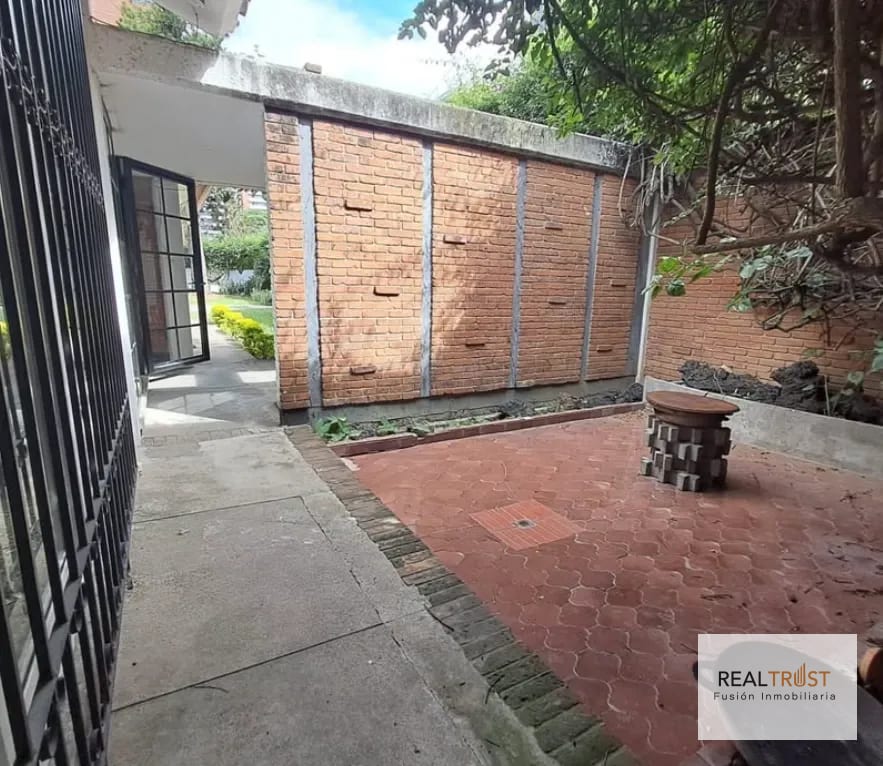 Casa en renta zona 10 — Casa en Alquiler en Zona 10, Guatemala, Ciudad — foto 2 de 17