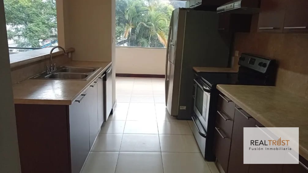 Apartamento en Renta Cobella Zona 14 — Apartamento en Alquiler en Zona 14, Guatemala, Ciudad — foto 3 de 16