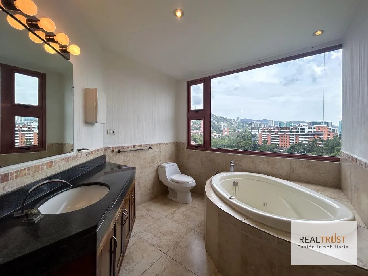 Lindo Penthouse en Venta Zona 15, Vista Hermosa 1 — Apartamento en Venta en Zona 15, Guatemala, Ciudad — foto 9 de 16