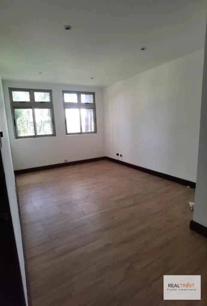 Precioso y amplio apartamento en Colonia Oakland. — Apartamento en Venta en Zona 10, Guatemala, Ciudad — foto 5 de 17