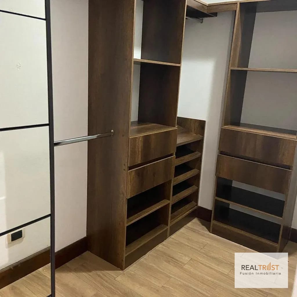 Precioso y amplio apartamento en Colonia Oakland. — Apartamento en Venta en Zona 10, Guatemala, Ciudad — foto 9 de 17