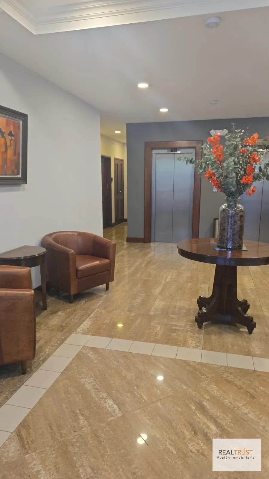 Precioso y amplio apartamento en Colonia Oakland. — Apartamento en Venta en Zona 10, Guatemala, Ciudad — foto 16 de 17