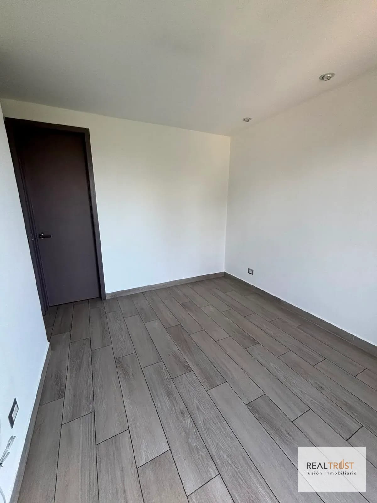 En Renta Apartamento Zona 15 — Apartamento en Alquiler en Zona 15, Guatemala, Ciudad — foto 5 de 10