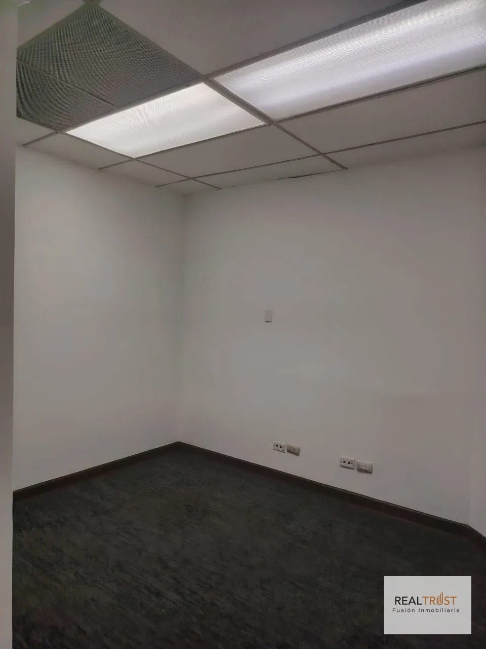 Oficina en renta Murano zona 10 — Oficina en Alquiler en Zona 10, Guatemala, Ciudad — foto 11 de 17