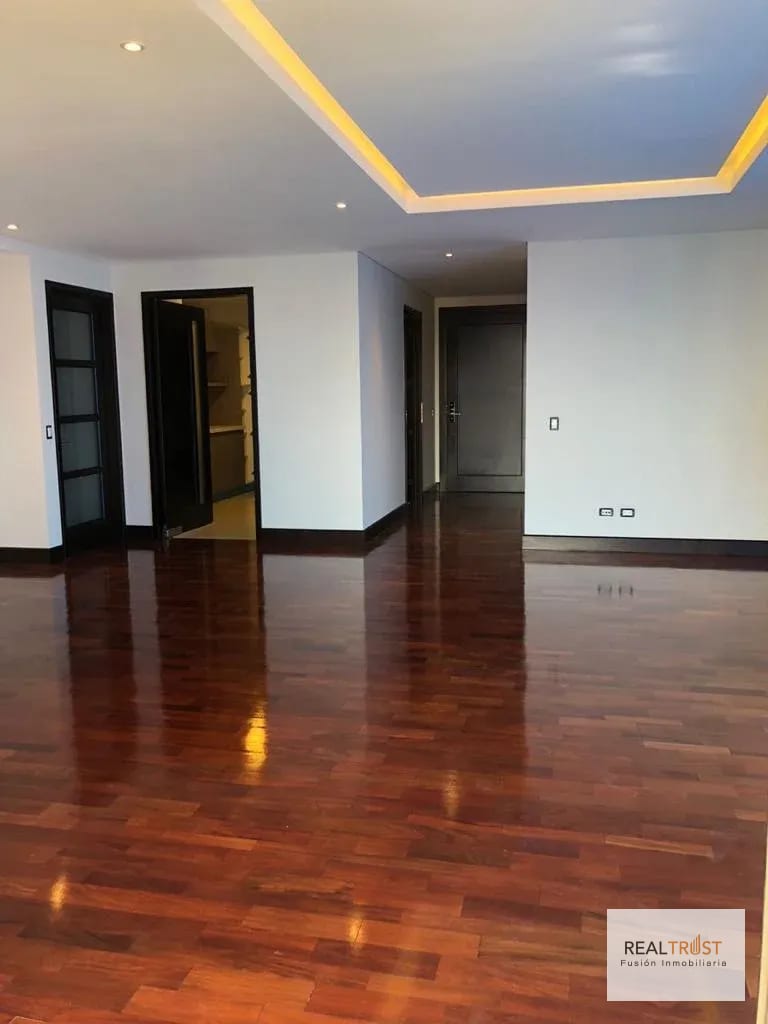 Apartamento en renta SANTA Inés zona 14 — Apartamento en Alquiler en Zona 14, Guatemala, Ciudad — foto 1 de 14