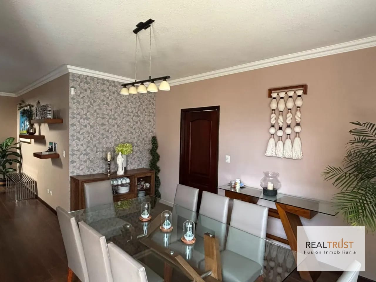 Casa en Venta en Exclusivo Condominio de Fraijanes — Casa en Venta en Fraijanes, Carretera a El Salvador, Guatemala, Ciudad — foto 4 de 16