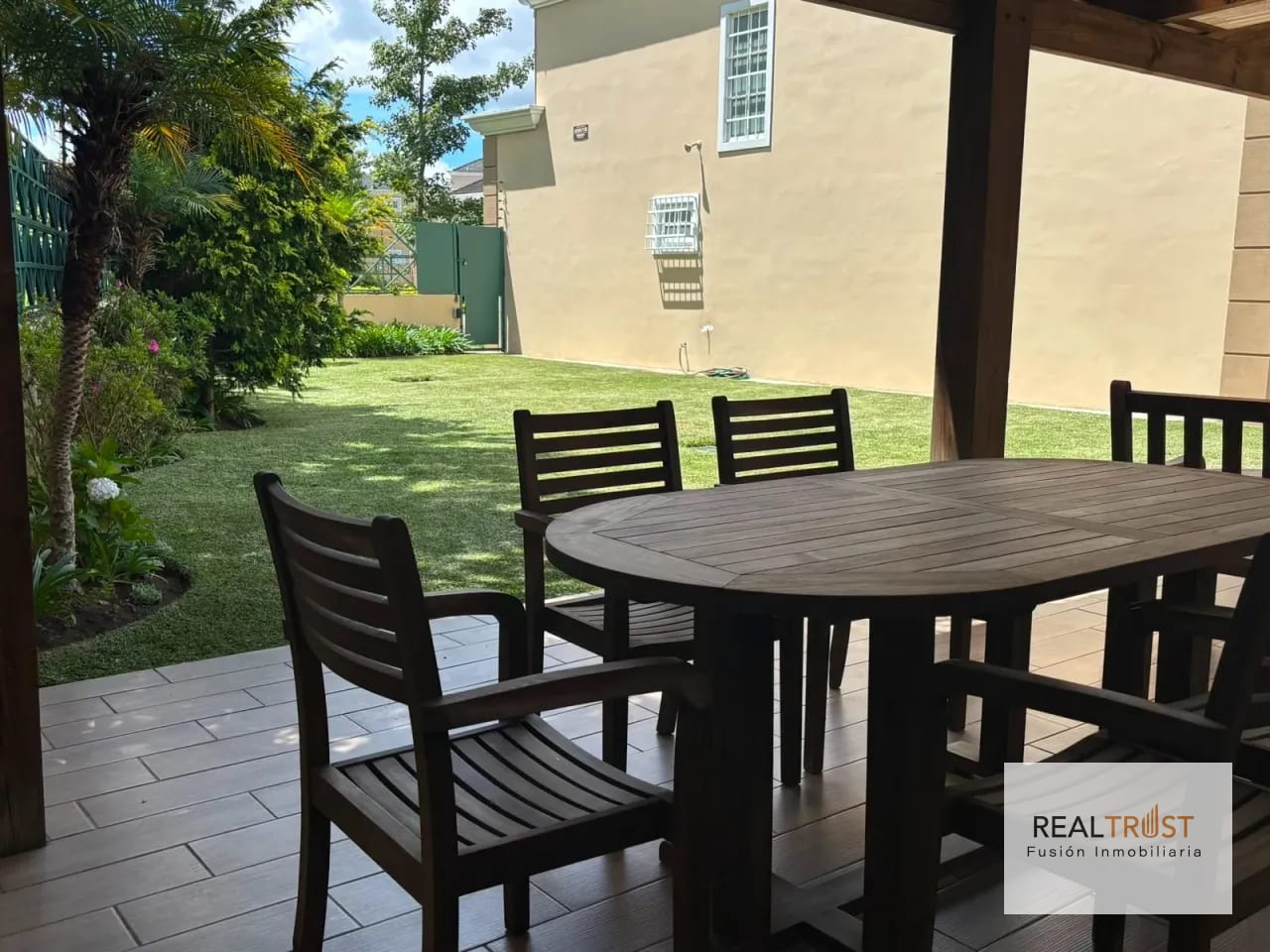 Casa en Venta en Exclusivo Condominio de Fraijanes — Casa en Venta en Fraijanes, Carretera a El Salvador, Guatemala, Ciudad — foto 15 de 16