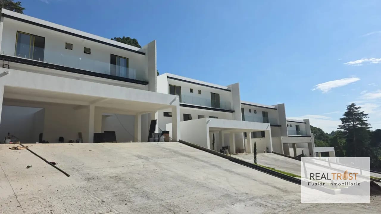 Casa en Santa Rosalia en venta — Casa en Venta en Carretera a El Salvador, Guatemala, Ciudad — foto 2 de 12