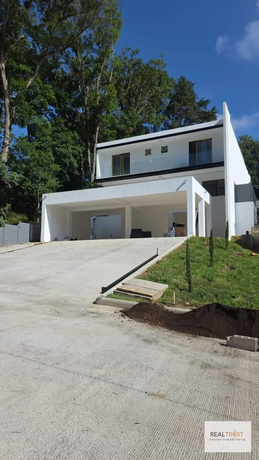 Casa en Santa Rosalia en venta — Casa en Venta en Carretera a El Salvador, Guatemala, Ciudad — foto 1 de 12