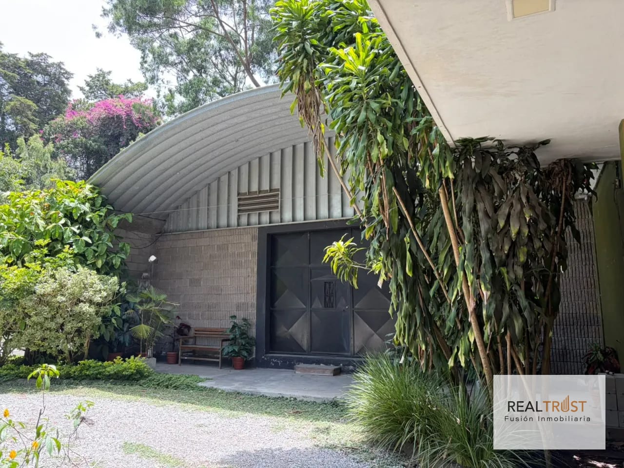 Casa de un Nivel en Renta Zona 16 — Casa en Alquiler en Zona 16, Guatemala, Ciudad — foto 3 de 17