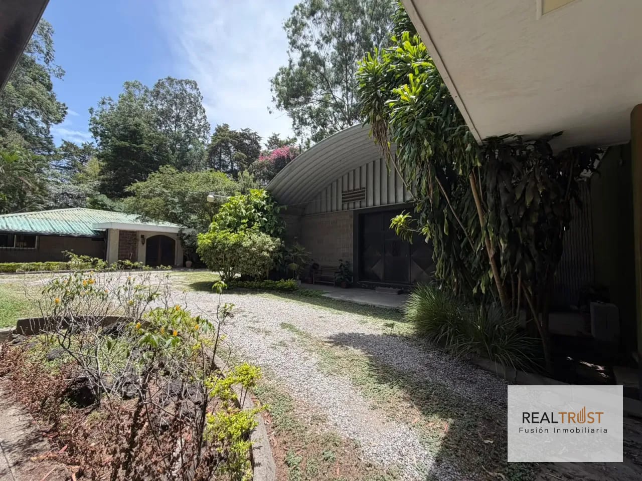 Casa de un Nivel en Renta Zona 16 — Casa en Alquiler en Zona 16, Guatemala, Ciudad — foto 5 de 17