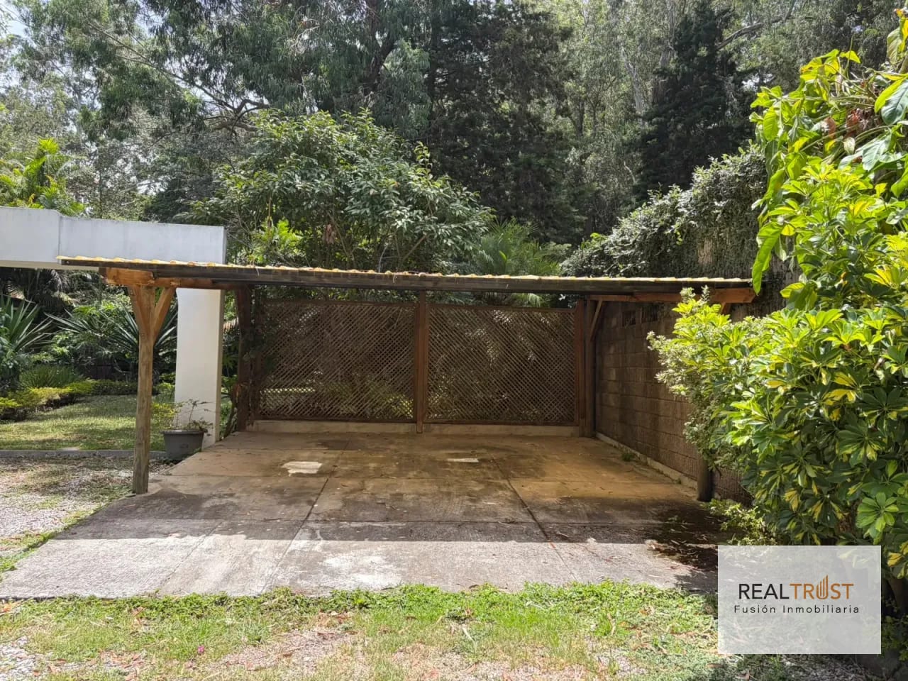 Casa de un Nivel en Renta Zona 16 — Casa en Alquiler en Zona 16, Guatemala, Ciudad — foto 4 de 17