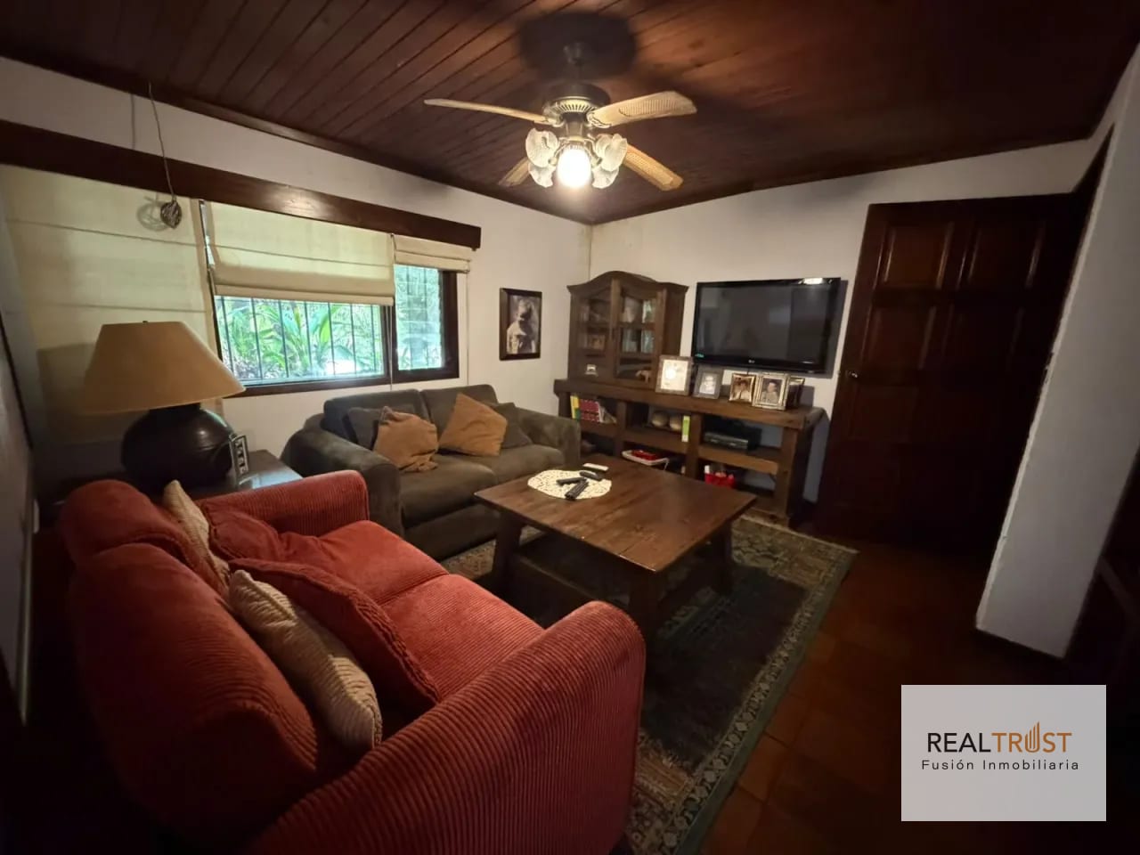 Casa de un Nivel en Renta Zona 16 — Casa en Alquiler en Zona 16, Guatemala, Ciudad — foto 10 de 17
