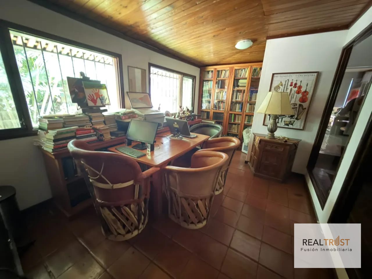 Casa de un Nivel en Renta Zona 16 — Casa en Alquiler en Zona 16, Guatemala, Ciudad — foto 13 de 17