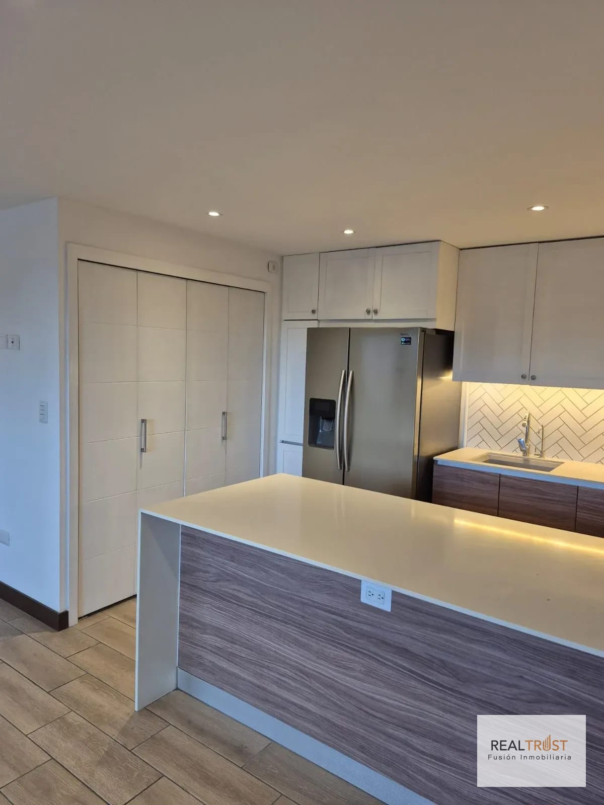 Oportunidad! Apartamento en Venta Zona 15 Vista Hermosa 2 — Apartamento en Venta en Zona 15, Guatemala, Ciudad — foto 3 de 12