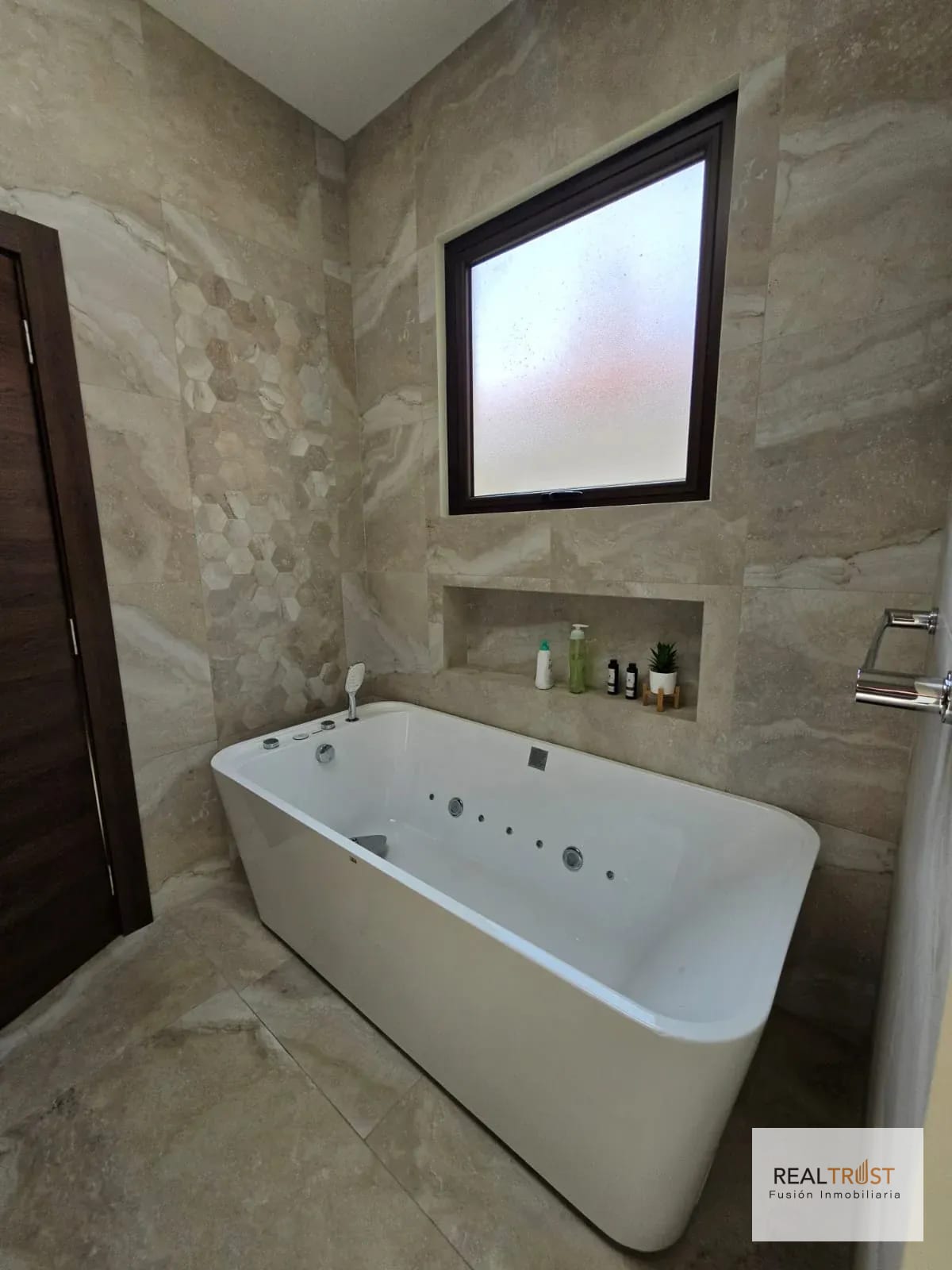 Casa en Venta Lazos Fraijanes — Casa en Venta en Carretera a El Salvador, Guatemala, Ciudad — foto 5 de 17