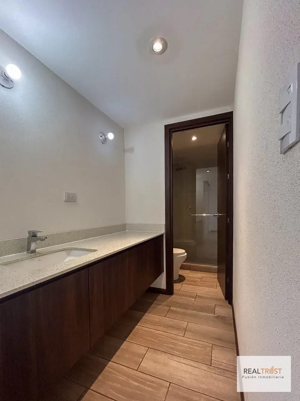 En Venta Apartamento con Jardín San Isidro 2021, Zona 16 — Apartamento en Venta en Zona 16, Guatemala, Ciudad — foto 5 de 12