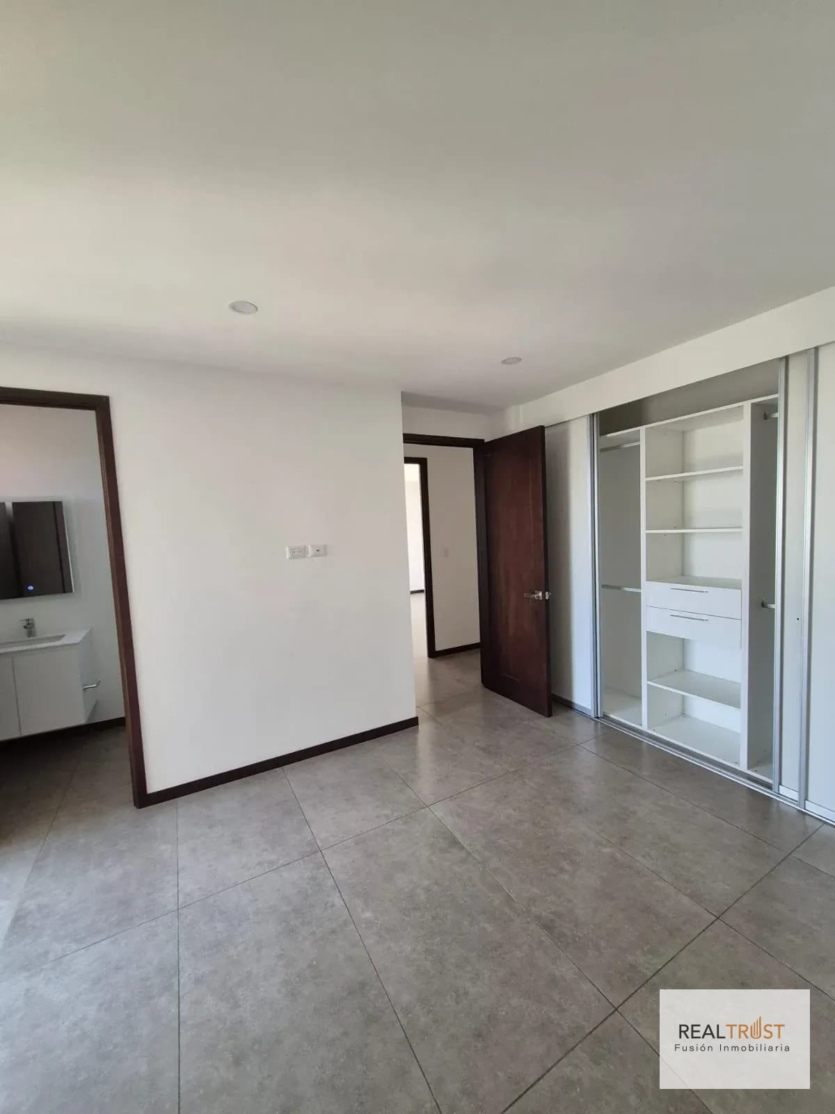 Moderno Apartamento en renta Sector San Lázaro, Zona 15 — Apartamento en Alquiler en Zona 15, Guatemala, Ciudad — foto 7 de 11