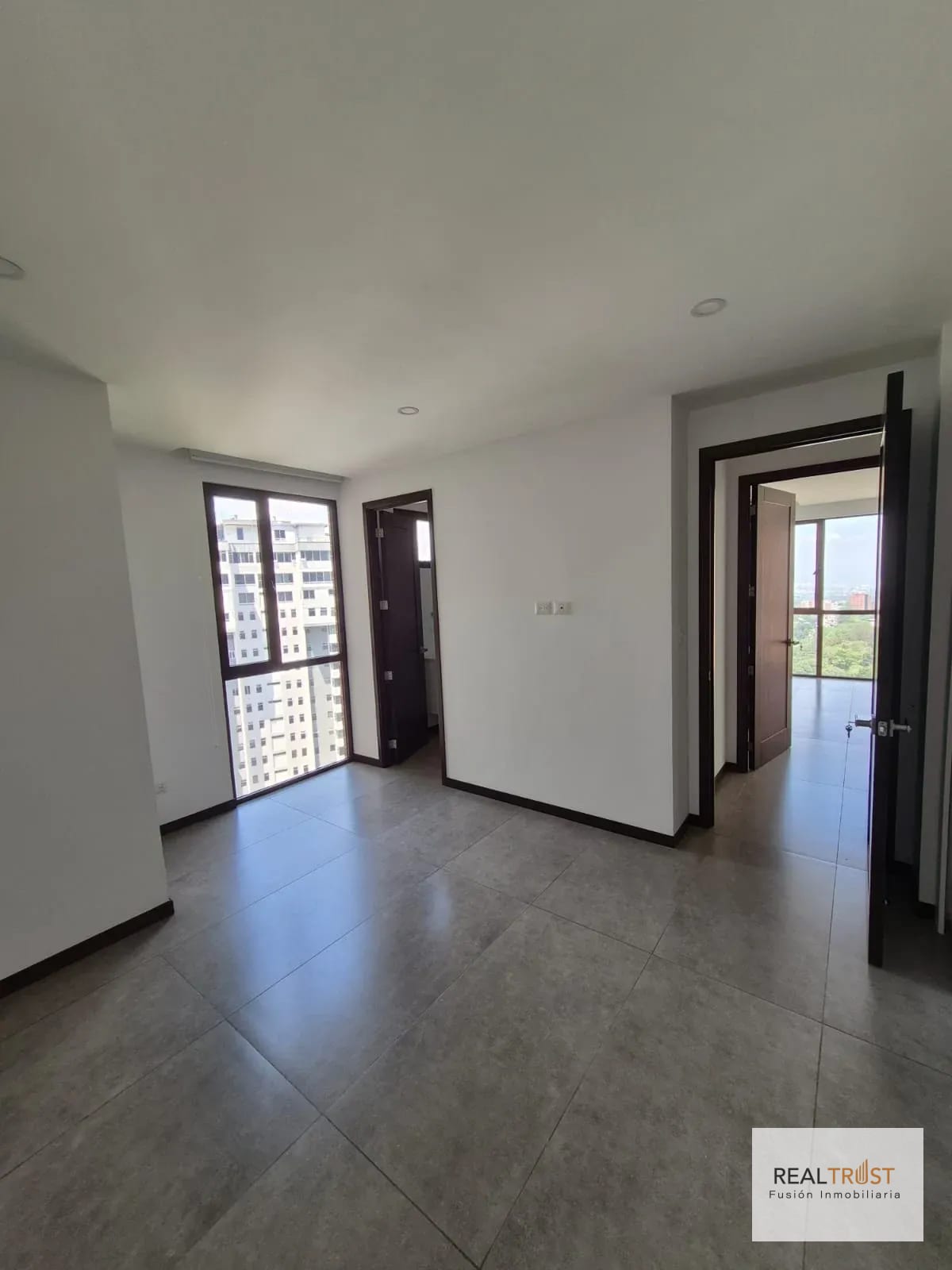 Moderno Apartamento en renta Sector San Lázaro, Zona 15 — Apartamento en Alquiler en Zona 15, Guatemala, Ciudad — foto 8 de 11