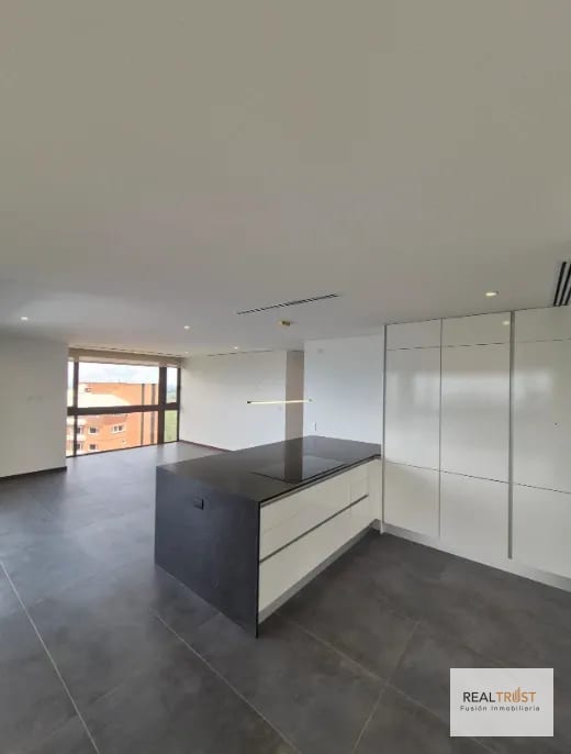 En Venta Moderno Penthouse con Increibles Vistas, San Lázaro Zona 15 — Apartamento en Venta en Zona 15, Guatemala, Ciudad — foto 11 de 16