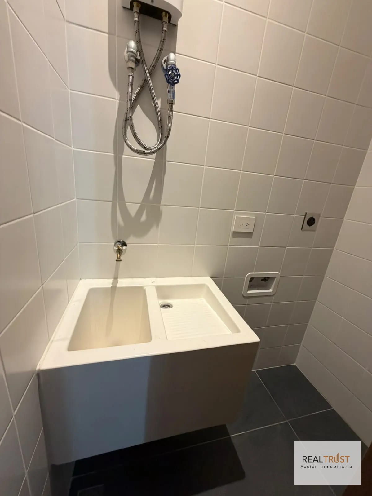 Apartamento en renta con jardín Nogales de Cayalá zona 16 — Apartamento en Alquiler en Zona 16, Guatemala, Ciudad — foto 2 de 17