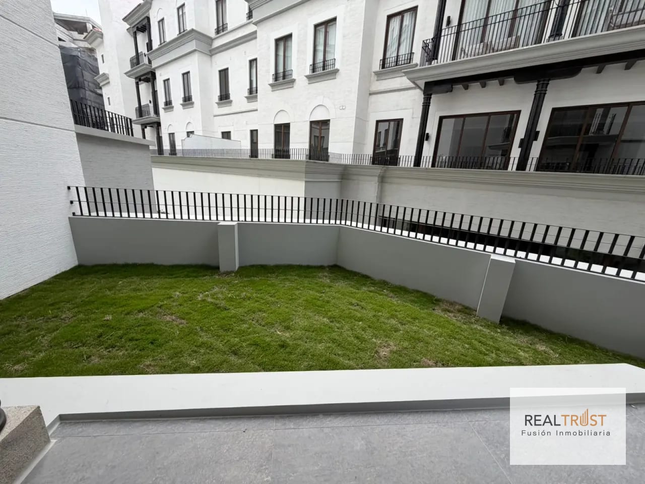 Apartamento en renta con jardín Nogales de Cayalá zona 16 — Apartamento en Alquiler en Zona 16, Guatemala, Ciudad — foto 15 de 17