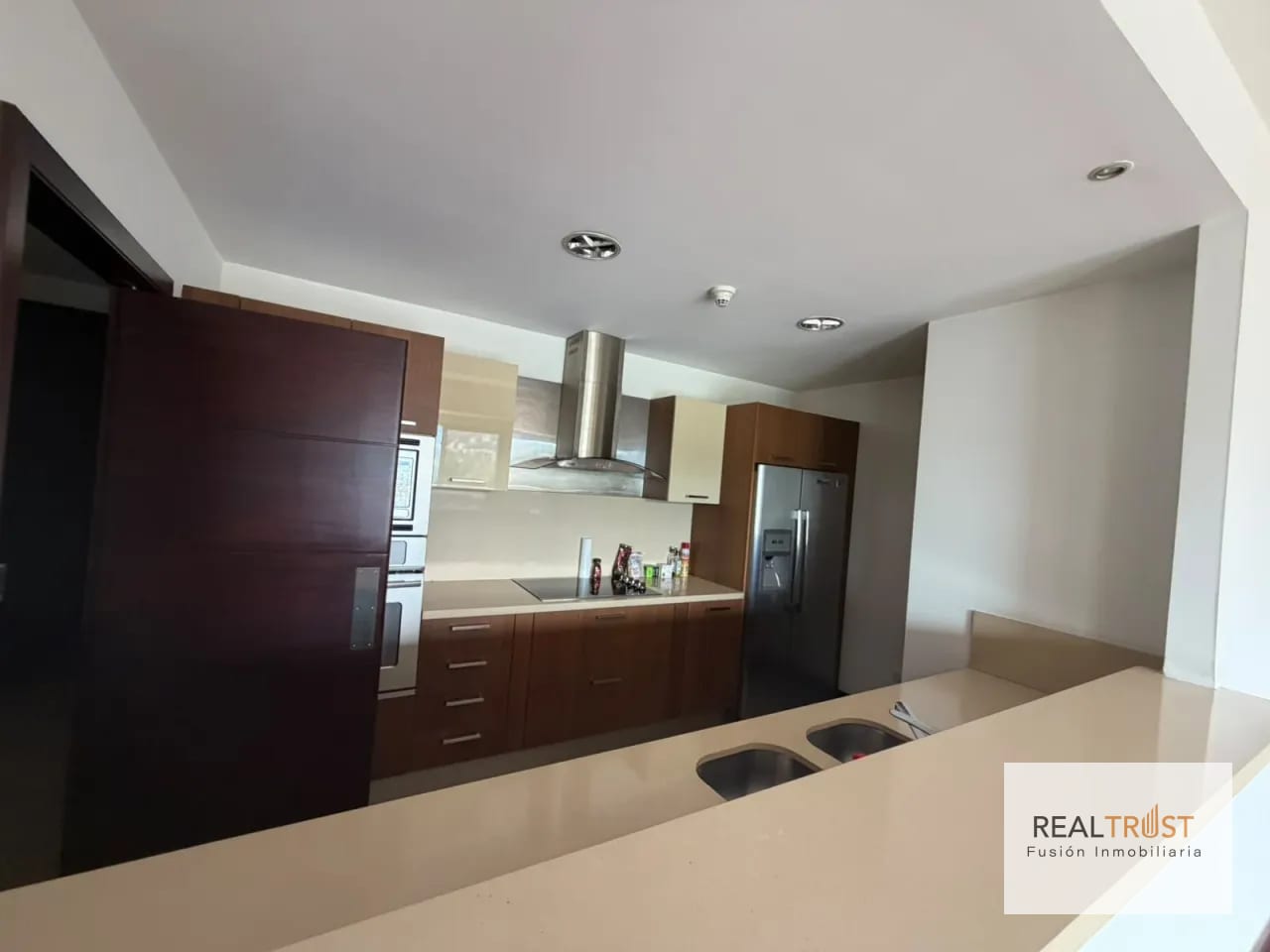 Apartamento en renta Tiffany zona 14 — Apartamento en Alquiler en Zona 14, Guatemala, Ciudad — foto 8 de 16