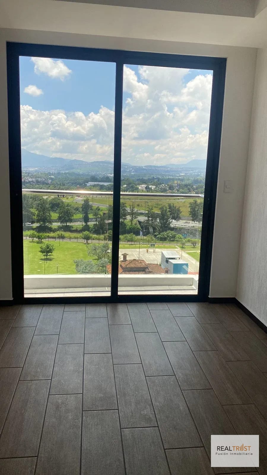 Lindo Apartamento en Edificio Torre Teruel — Apartamento en Alquiler en Villa Nueva, Guatemala, Ciudad — foto 1 de 17