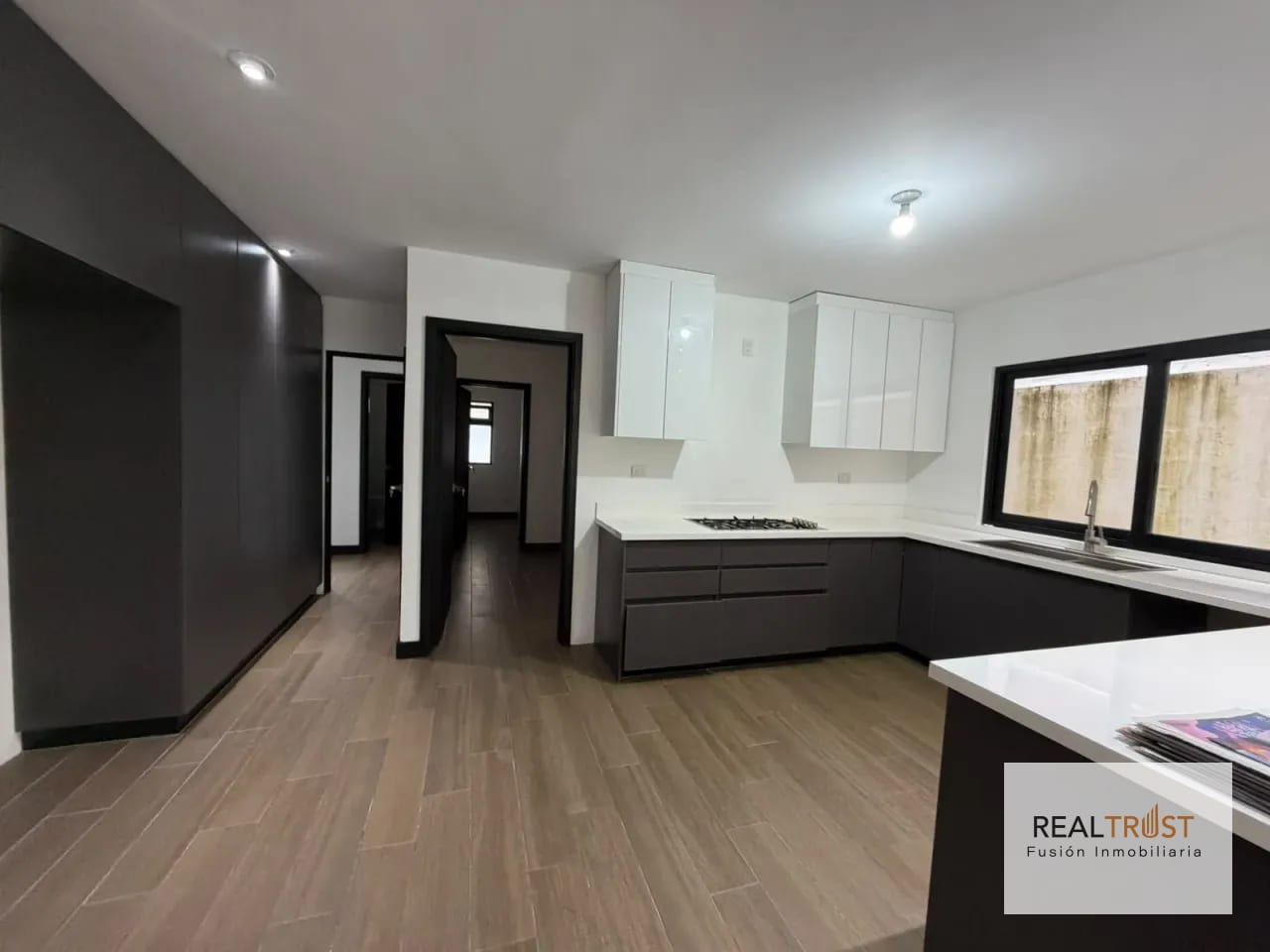 Casa en Venta en Llanos de Arrazola KM 16.5 CAES — Casa en Venta en Carretera a El Salvador, Guatemala, Ciudad — foto 3 de 14