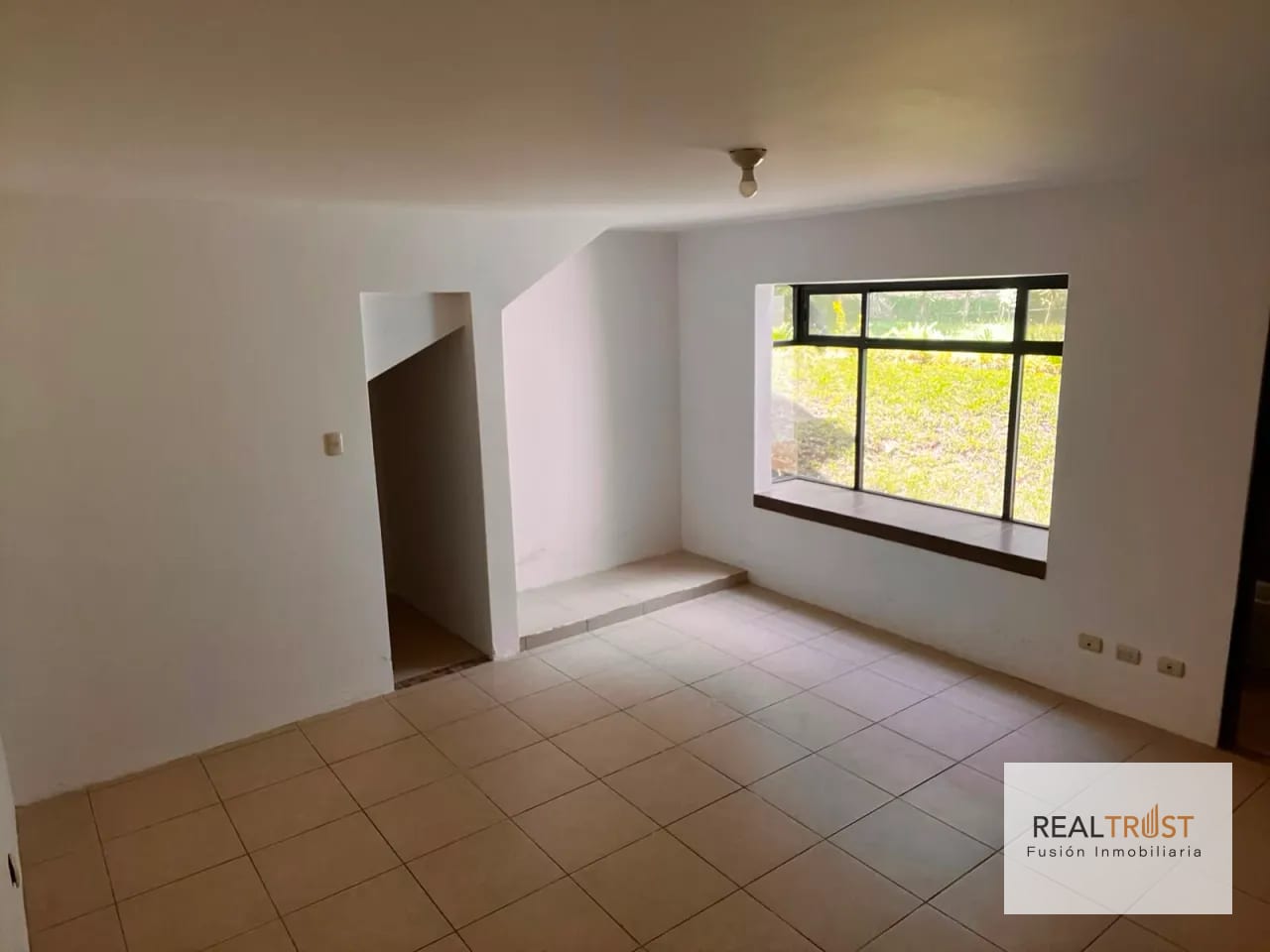 Residencia en Venta Hacienda Nueva Country Club — Casa en Venta en Carretera a El Salvador, Guatemala, Ciudad — foto 5 de 17