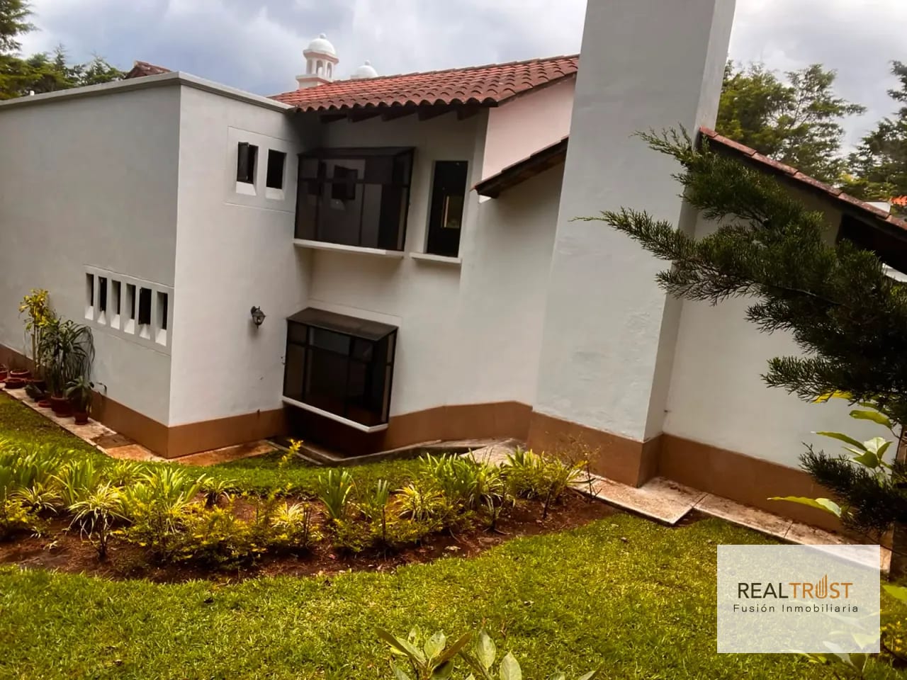 Residencia en Venta Hacienda Nueva Country Club — Casa en Venta en Carretera a El Salvador, Guatemala, Ciudad — foto 6 de 17