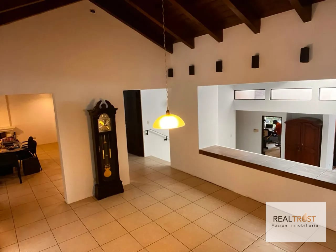 Residencia en Venta Hacienda Nueva Country Club — Casa en Venta en Carretera a El Salvador, Guatemala, Ciudad — foto 8 de 17