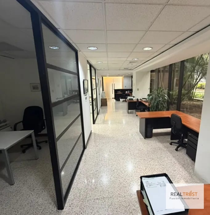 Oficinas en renta Las Margaritas — Oficina en Alquiler en Zona 10, Guatemala, Ciudad — foto 9 de 9