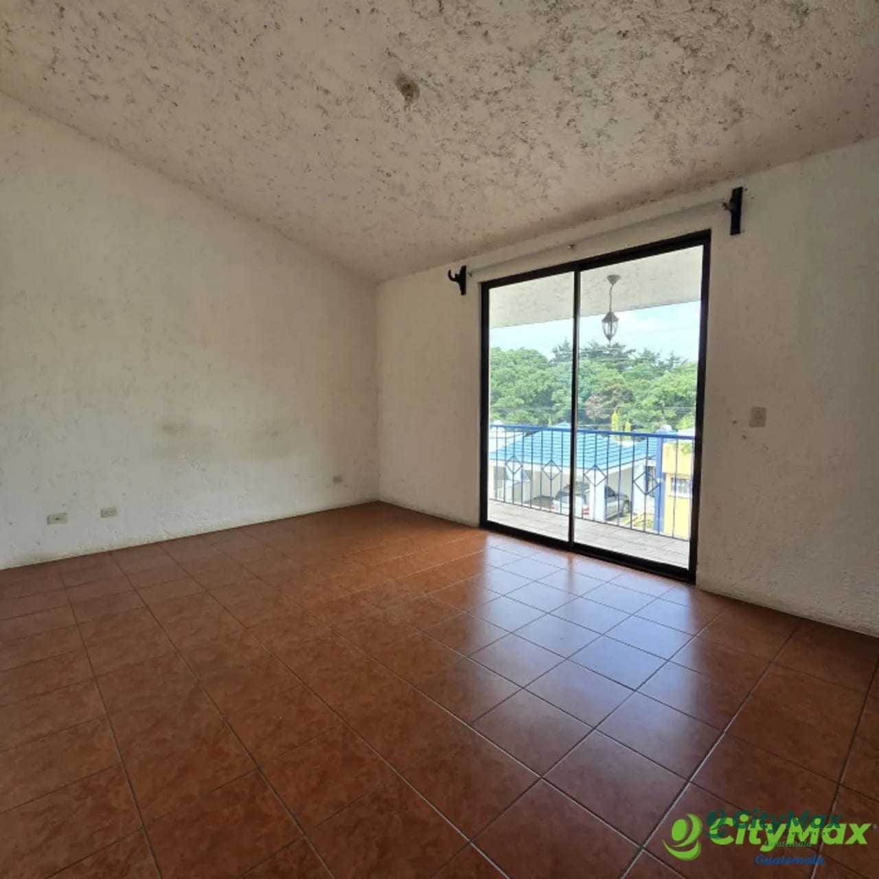 Hermosa casa en venta y renta condominio El Campestre — Casa en Venta en San Lucas Sacatepéquez, Sacatepéquez — foto 2 de 6