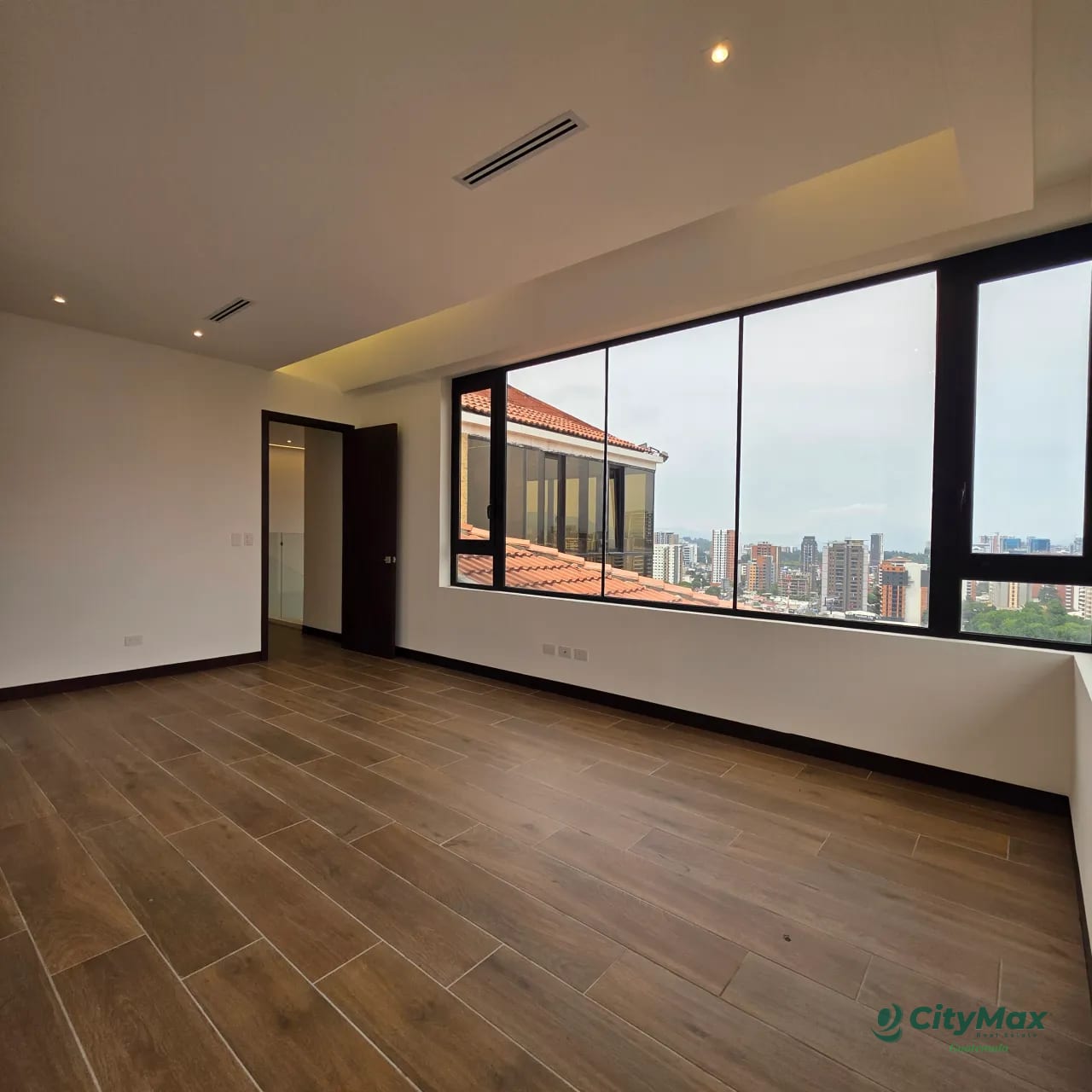 PentHouse en Venta en Oakland Zona 10 Guatemala — Apartamento en Venta en Oakland I, Zona 10, Guatemala, Ciudad — foto 4 de 17