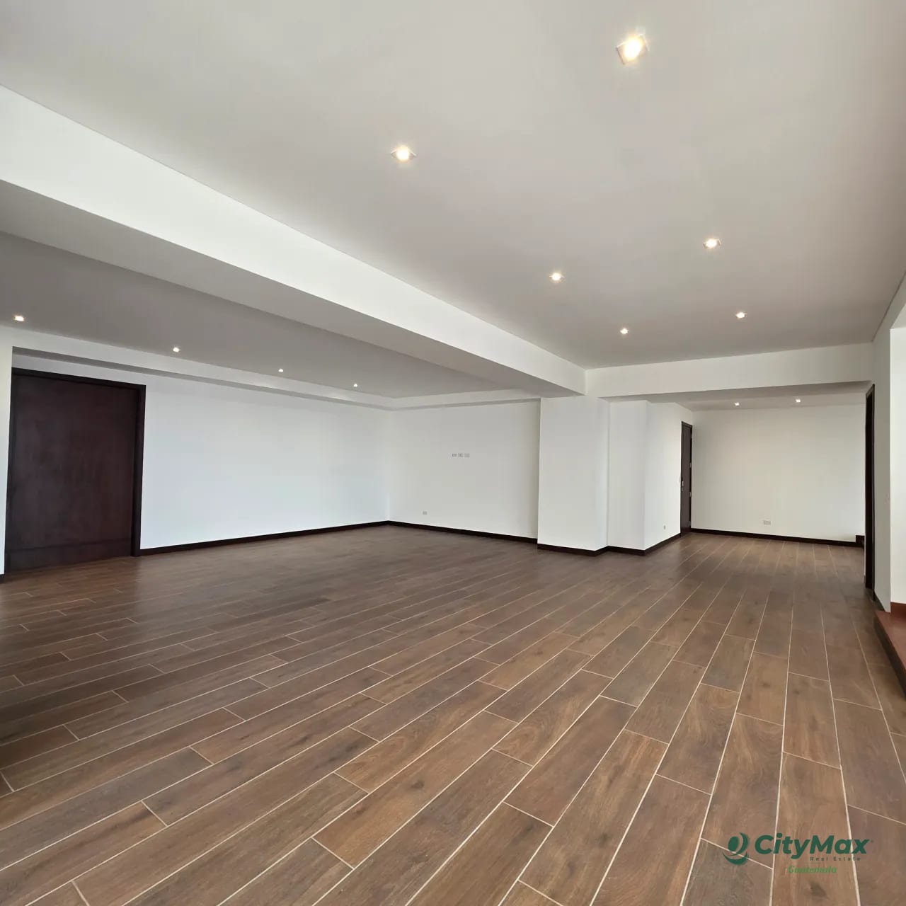 PentHouse en Venta en Oakland Zona 10 Guatemala — Apartamento en Venta en Oakland I, Zona 10, Guatemala, Ciudad — foto 16 de 17