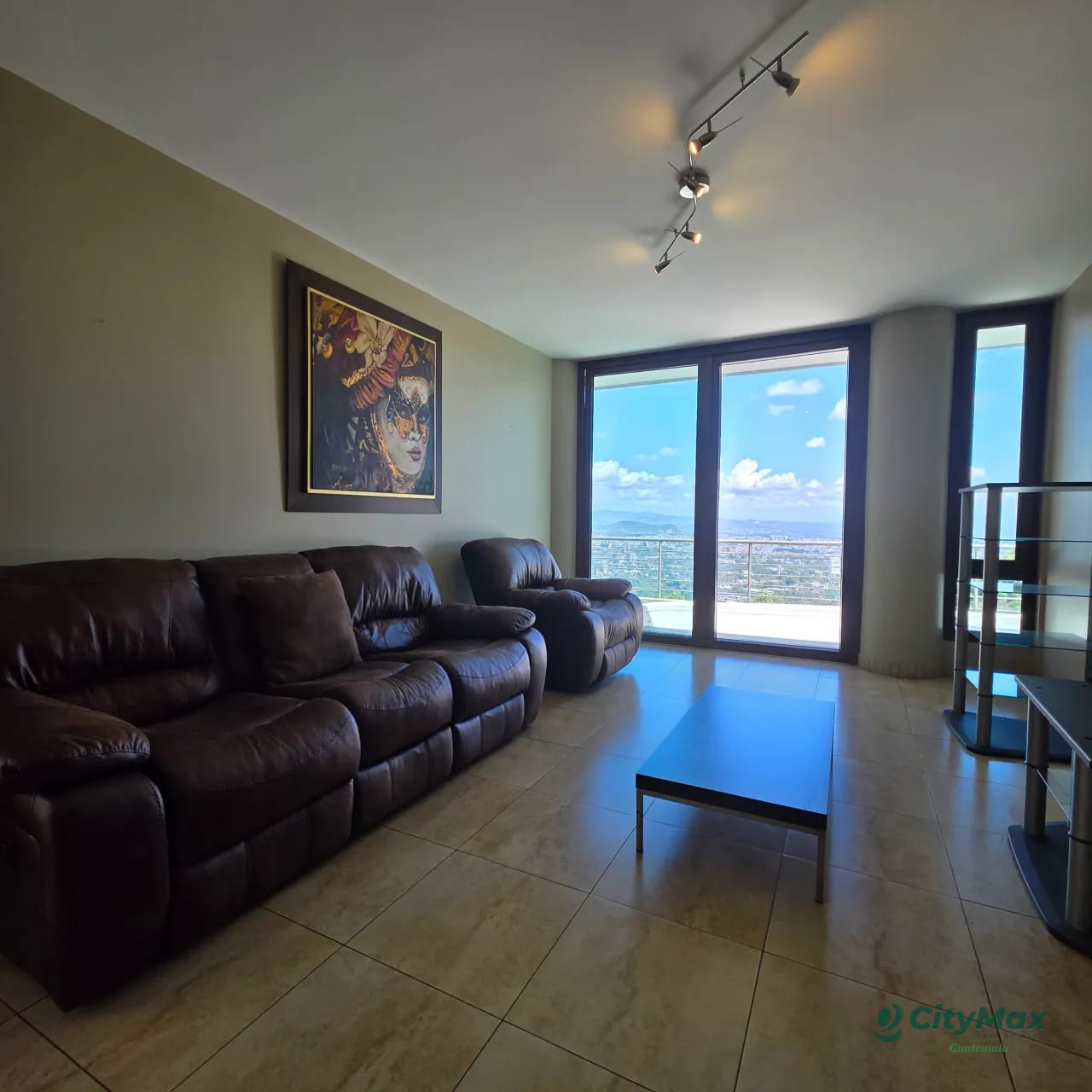 Lujosa Mansion en venta Las Nubes Ciudad Guatemala — Casa en Venta en km 11-15, Carretera a El Salvador, Guatemala, Ciudad — foto 6 de 9