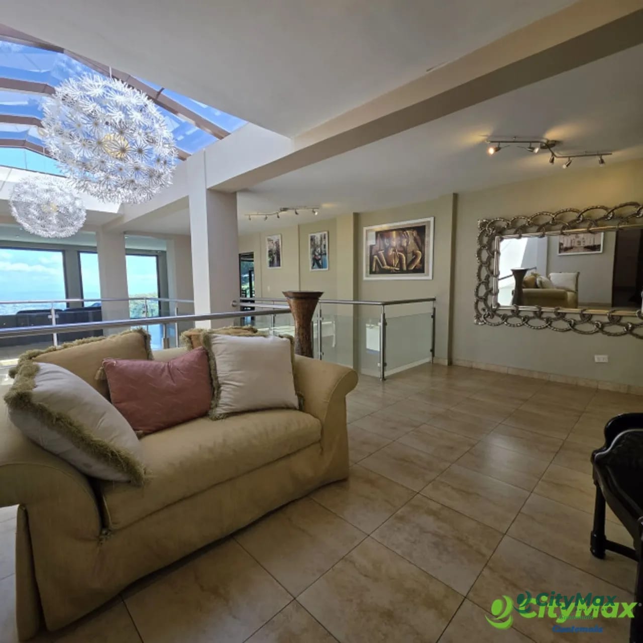 AnteriorSiguiente Lujosa Mansion en venta Las Nubes Ciudad Guatemala — Casa en Venta en km 11-15, Carretera a El Salvador, Guatemala, Ciudad — foto 7 de 12