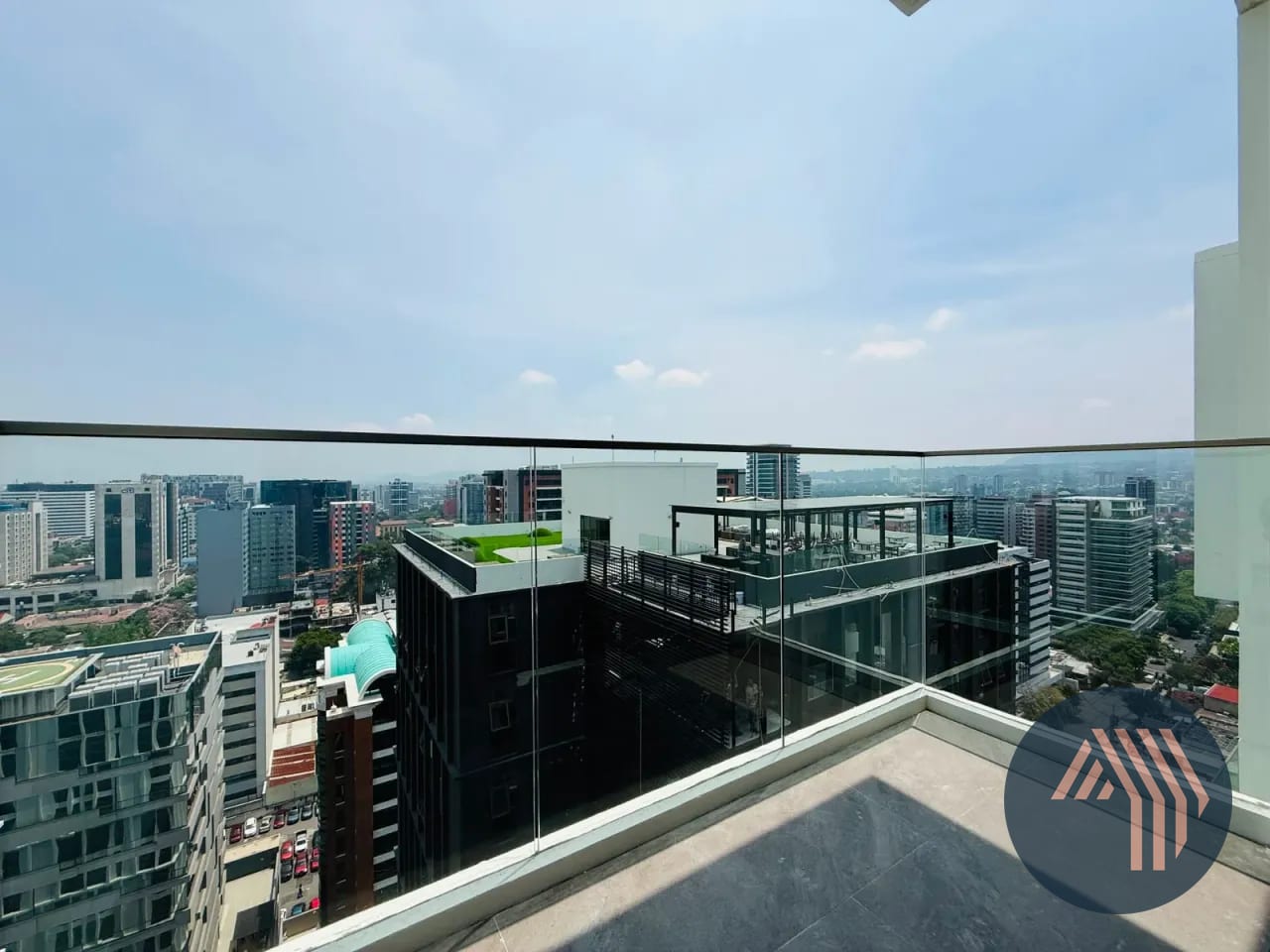 ALQUILER DE CÉNTRICOS APARTAMENTOS - ATARAH, ZONA 10 — Apartamento en Alquiler en Atarah, Zona 10, Guatemala, Ciudad — foto 4 de 17