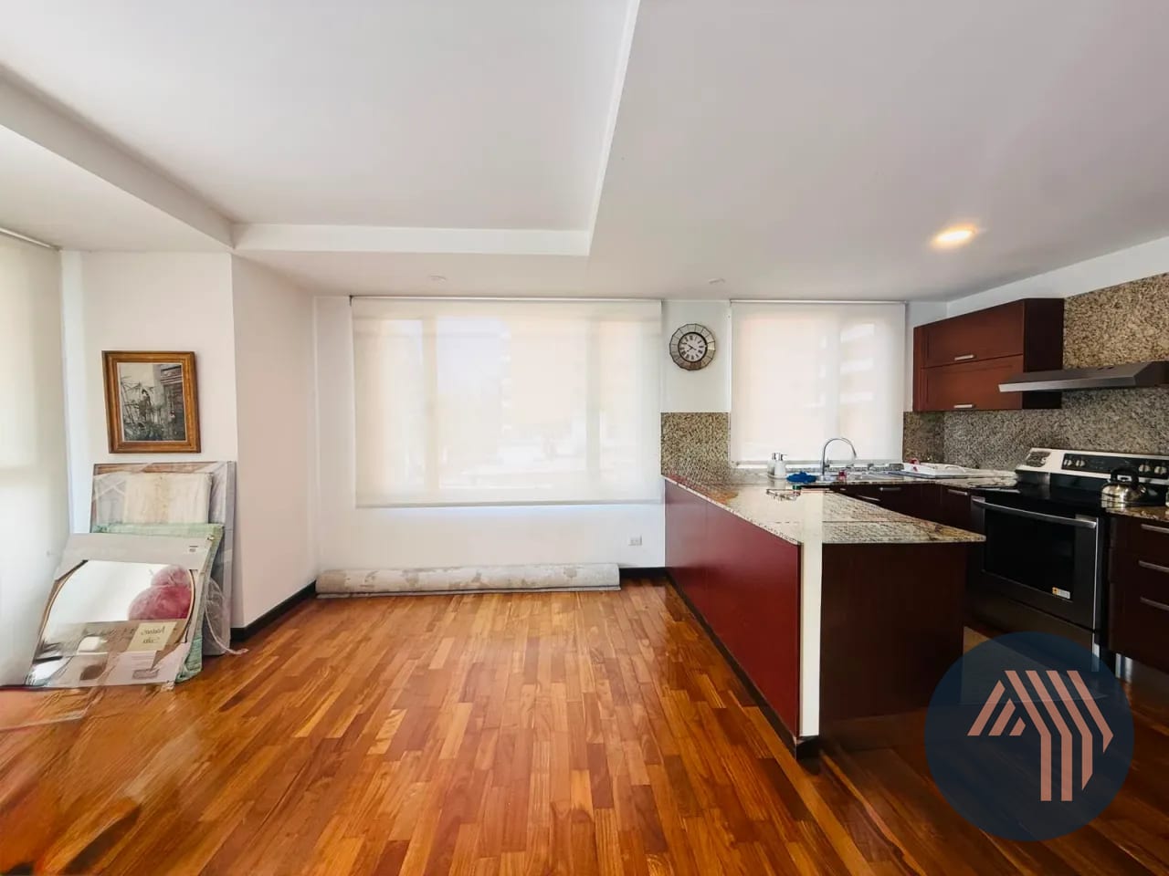VENTA DE AMPLIO Y CÉNTRICO APARTAMENTO - ARIA, ZONA 10 — Apartamento en Venta en Aria, Zona 10, Guatemala, Ciudad — foto 3 de 8