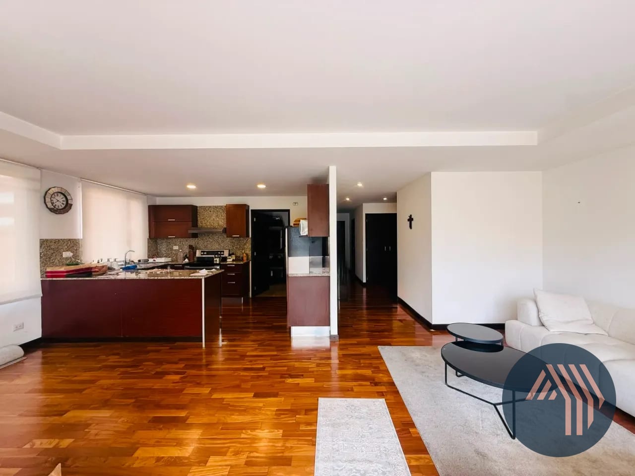 VENTA DE AMPLIO Y CÉNTRICO APARTAMENTO - ARIA, ZONA 10 — Apartamento en Venta en Aria, Zona 10, Guatemala, Ciudad — foto 6 de 8