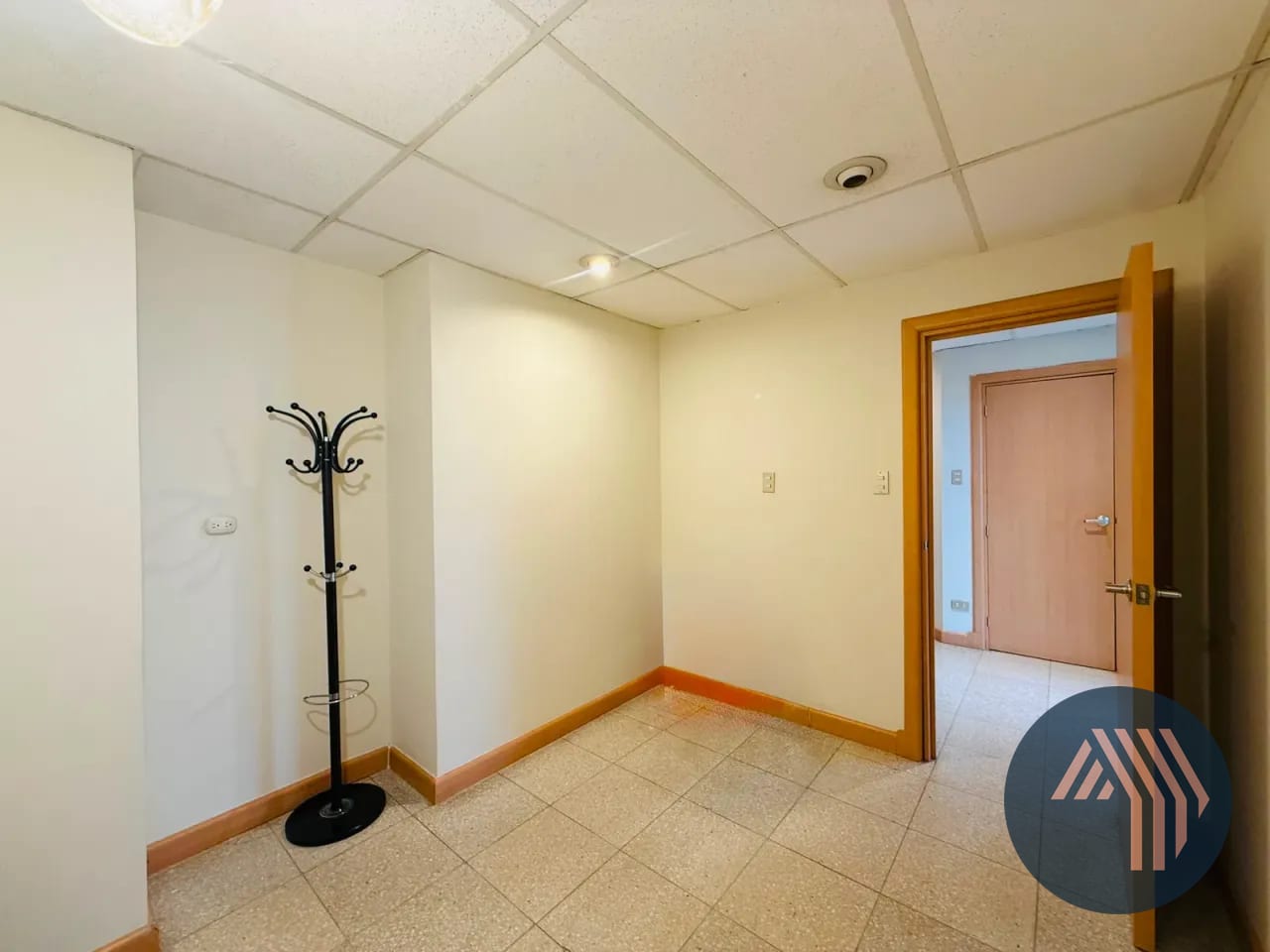 Alquiler de Clinica Médica Compartida - Multimédica, Zona 15 — Oficina en Alquiler en Multimedica, Zona 15, Guatemala, Ciudad — foto 4 de 8