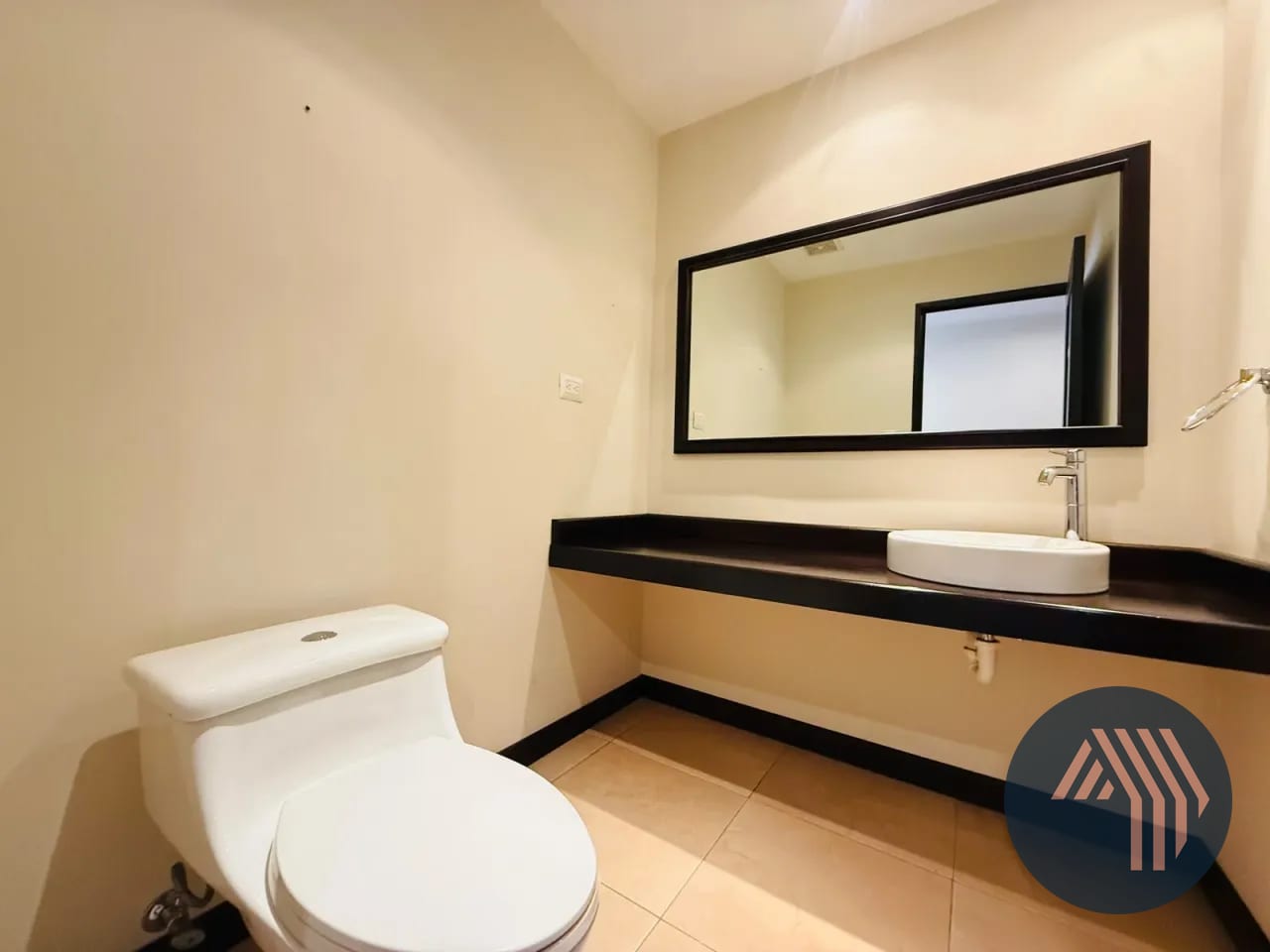 Alquiler de Amplio y Céntrico Apartamento - Aria, Zona 10 — Apartamento en Alquiler en Aria, Zona 10, Guatemala, Ciudad — foto 3 de 12