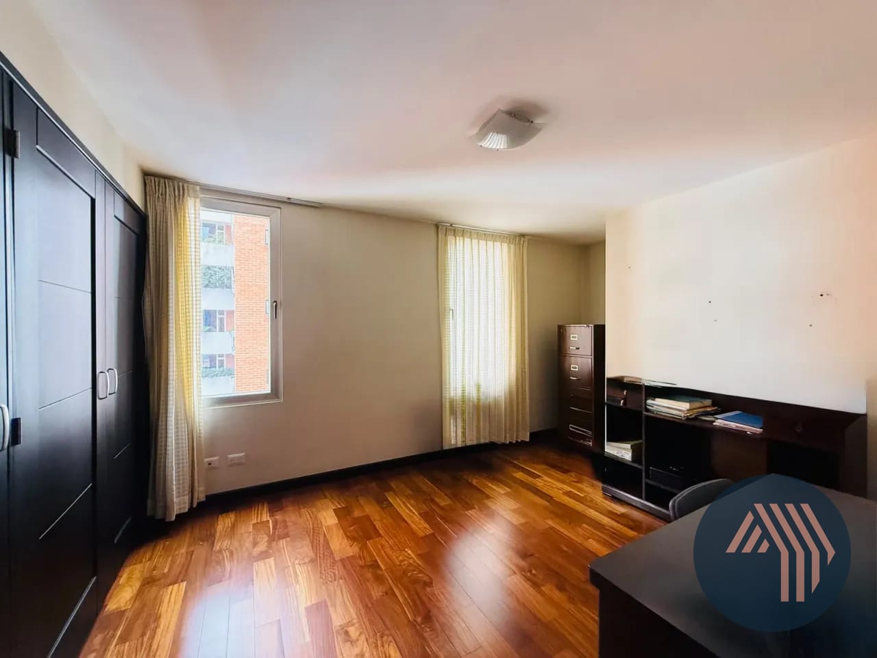 Alquiler de Amplio y Céntrico Apartamento - Aria, Zona 10 — Apartamento en Alquiler en Aria, Zona 10, Guatemala, Ciudad — foto 11 de 12
