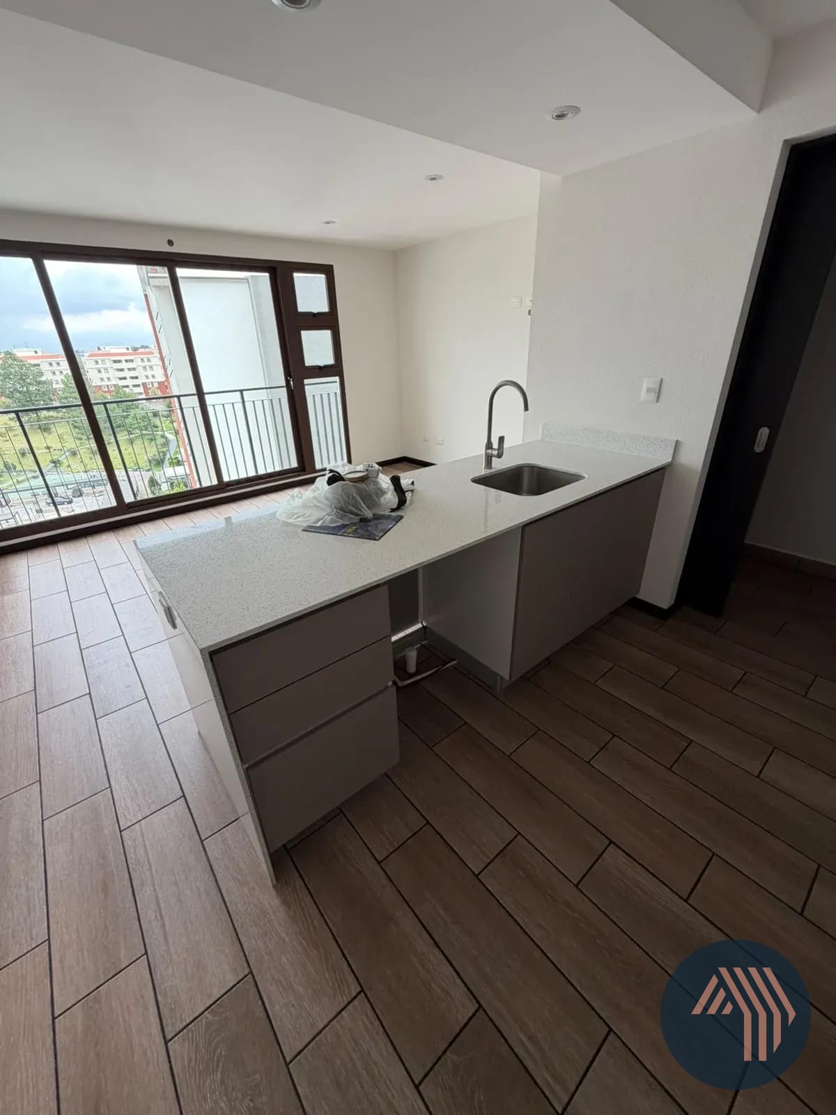 Alquiler de Apartamento para Estrenar - San Isidro 20/21, Zona 16 — Apartamento en Alquiler en San Isidro 20/21, Zona 16, Guatemala, Ciudad — foto 1 de 10