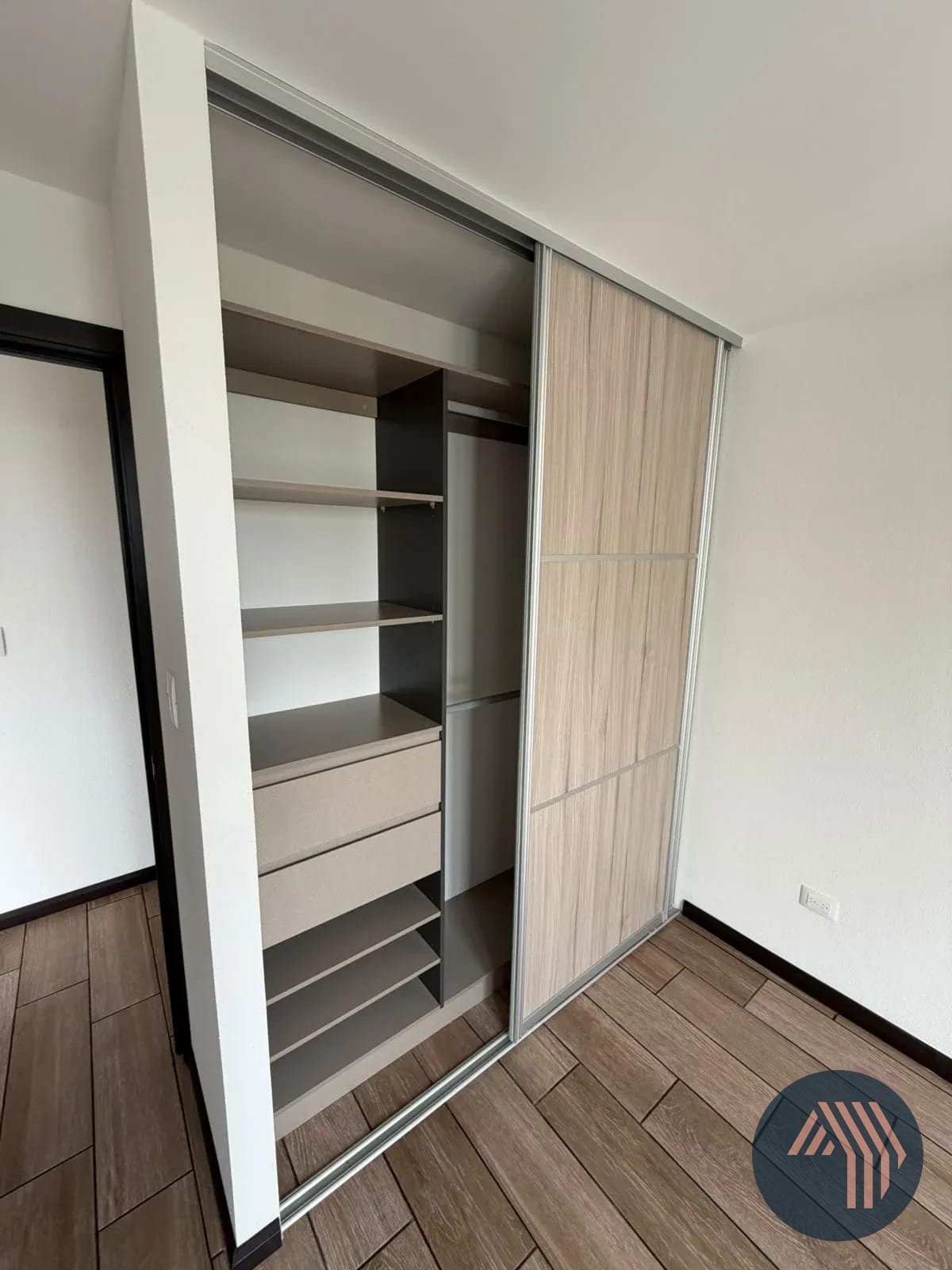 Alquiler de Apartamento para Estrenar - San Isidro 20/21, Zona 16 — Apartamento en Alquiler en San Isidro 20/21, Zona 16, Guatemala, Ciudad — foto 10 de 10