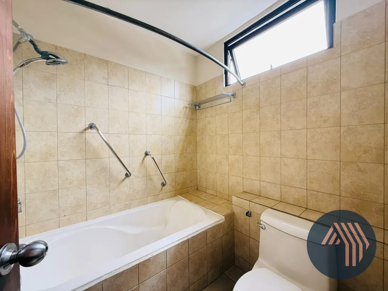 Alquiler de Hermoso Apartamento - Cobira, Zona 13 — Apartamento en Alquiler en Cobira, Zona 13, Guatemala, Ciudad — foto 14 de 15